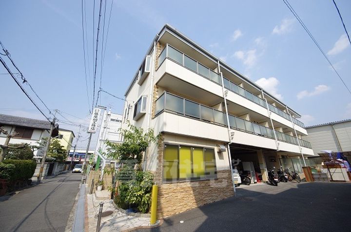 大阪府東大阪市神田町の賃貸マンションの外観