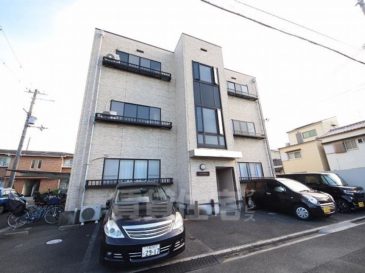 CASA ROSAの外観
