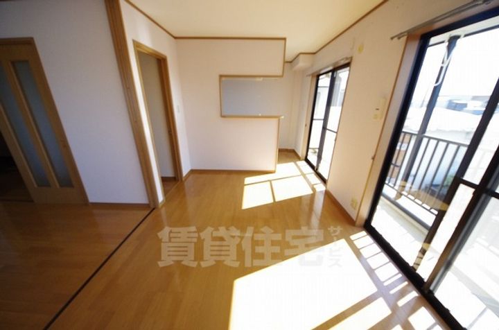 CASA ROSAの居間