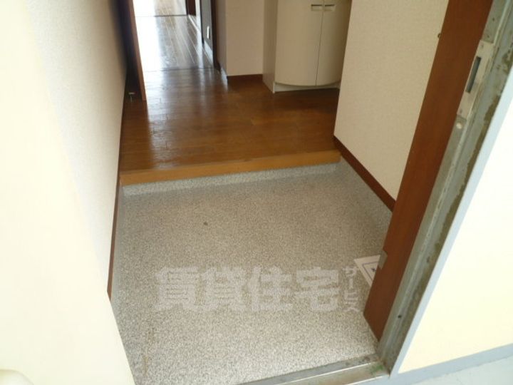 石切グリーンハイツ2Bの玄関