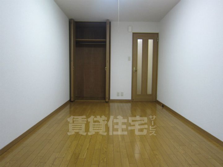 シャトーニューライフEASTの寝室