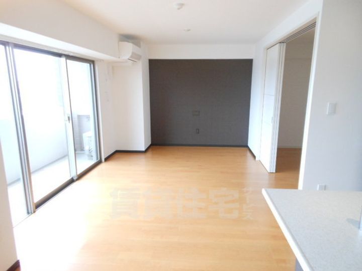 茶屋ヶ坂ライズの居間