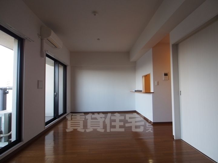 リバーコート砂田橋1の居間