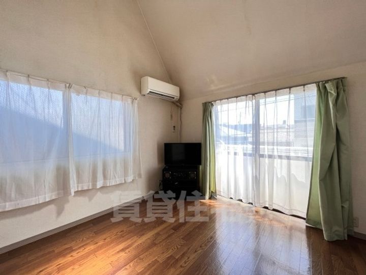 エクセルコート名駅南の居間