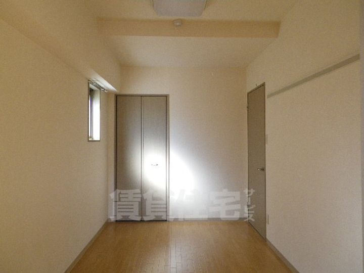 オレンジスクエアの居間