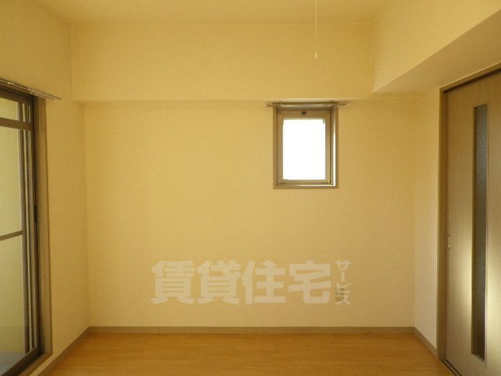 オレンジスクエアの居間