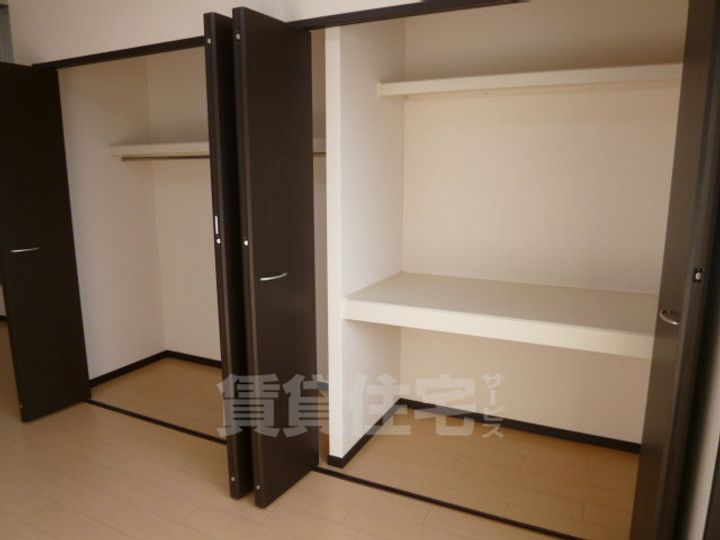 大阪府堺市北区北花田町3丁の賃貸アパートの内装