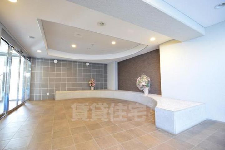 大阪府堺市中区深井清水町の賃貸マンションの玄関