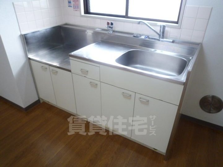 大阪府堺市北区百舌鳥赤畑町4丁の賃貸マンションのキッチン