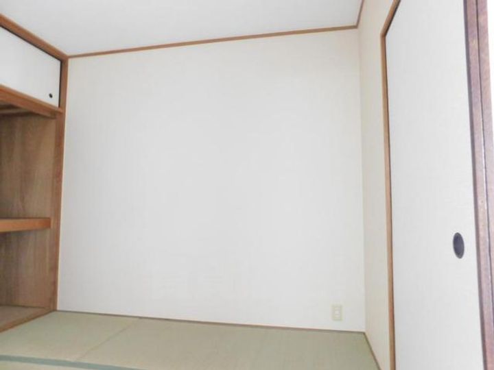 バアダントフラッツの内装