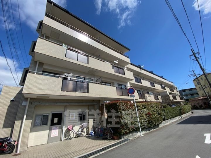 バアダントフラッツの外観