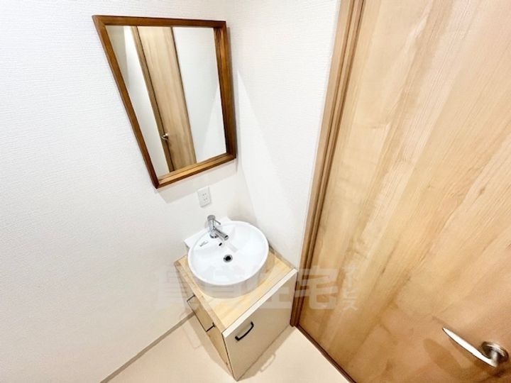 大阪府茨木市駅前1丁目の賃貸マンションの内装