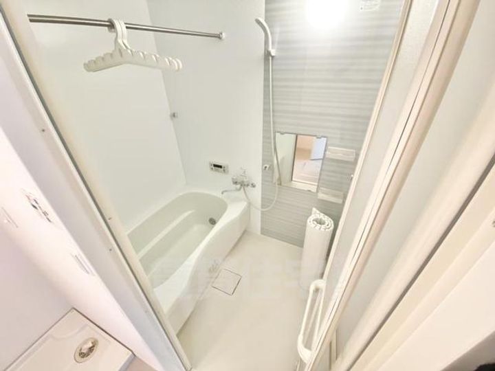 大阪府摂津市正雀3丁目の賃貸アパートの風呂