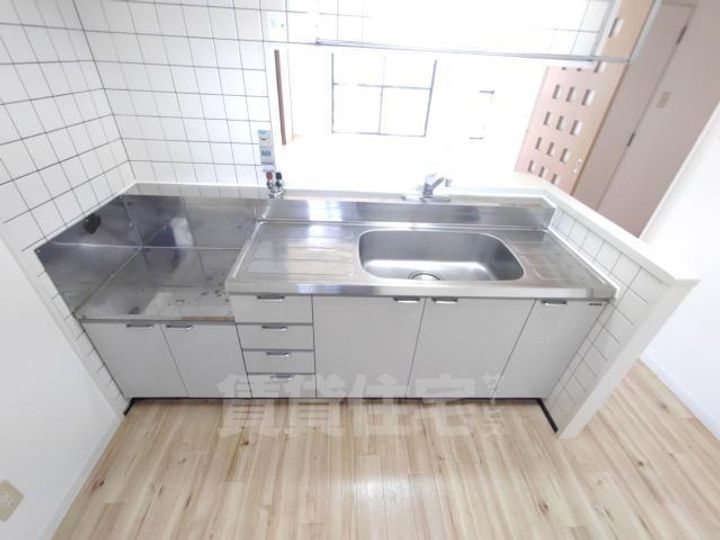 大阪府茨木市玉瀬町の賃貸マンションのキッチン