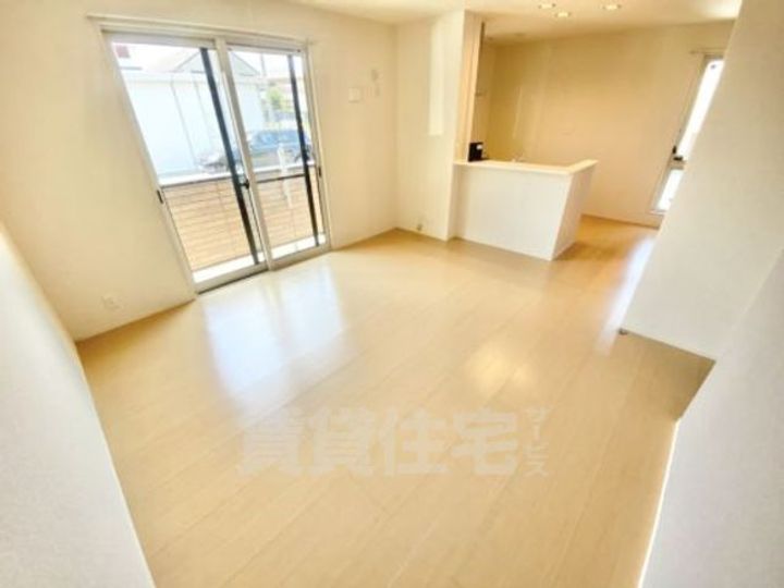 大阪府茨木市島1丁目の賃貸アパートの居間