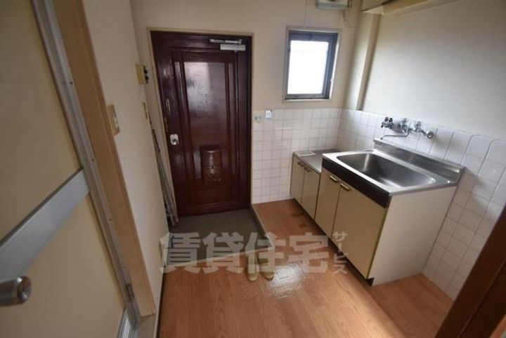 コーポ中宮の居間