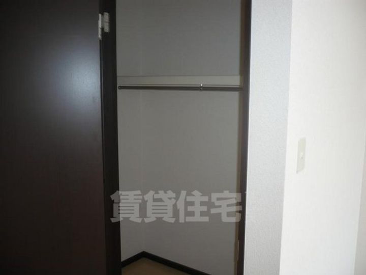 大阪府堺市西区鳳西町2丁の賃貸アパートの内装