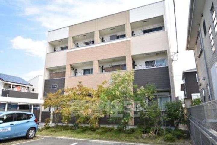 大阪府堺市西区鳳西町2丁の賃貸アパートの外観