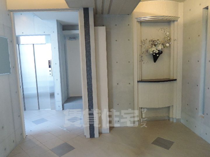 愛知県名古屋市中区正木1丁目の賃貸マンションの玄関