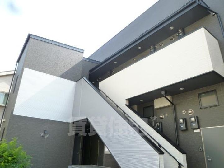 大阪府堺市堺区寺地町東3丁の賃貸アパートの外観