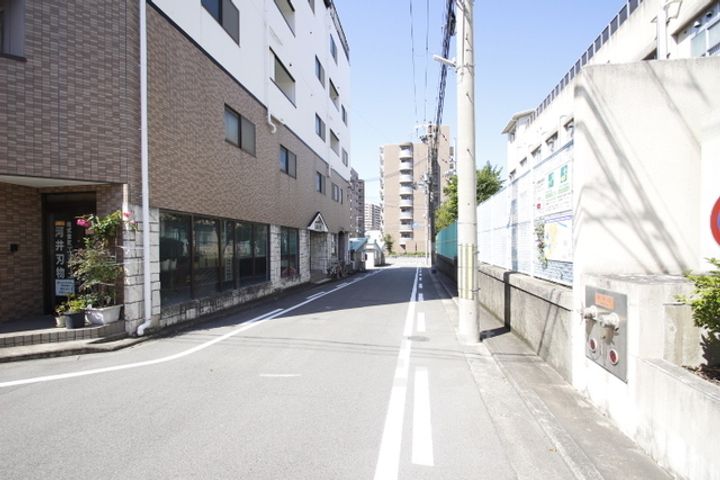EmirieSakaiの周辺