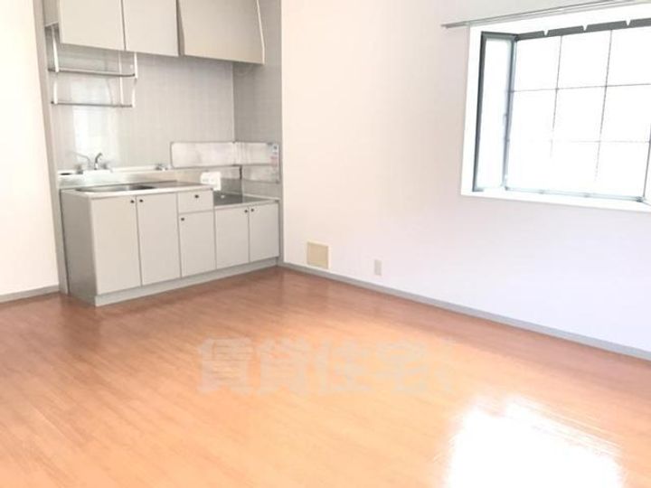 WING壱番館の居間