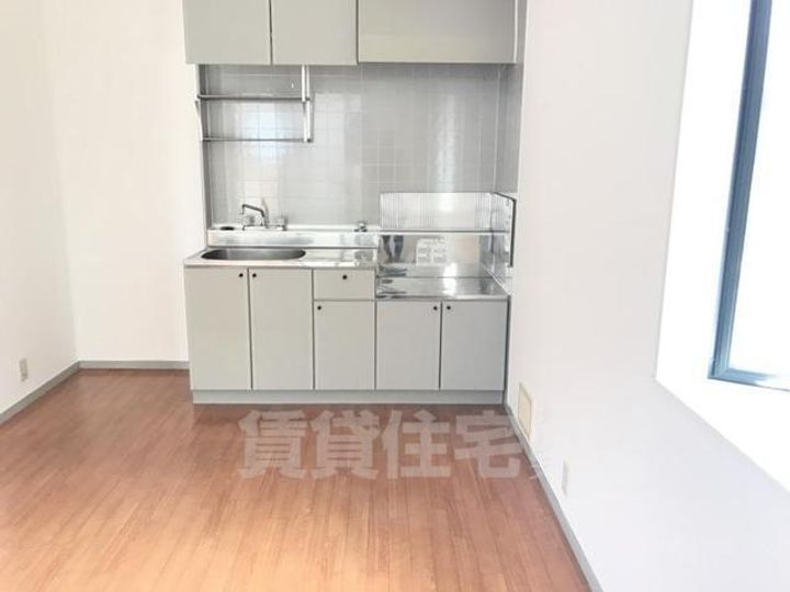 WING壱番館の居間