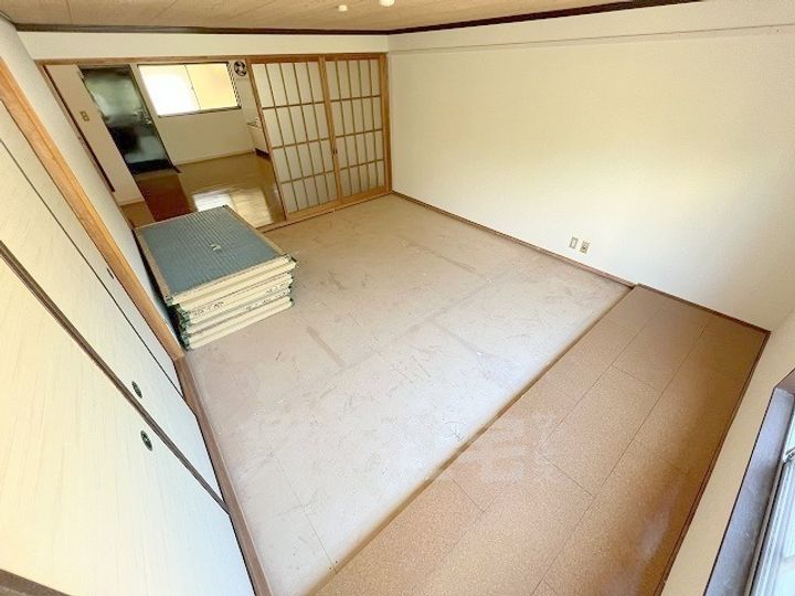 川西ハイツの寝室