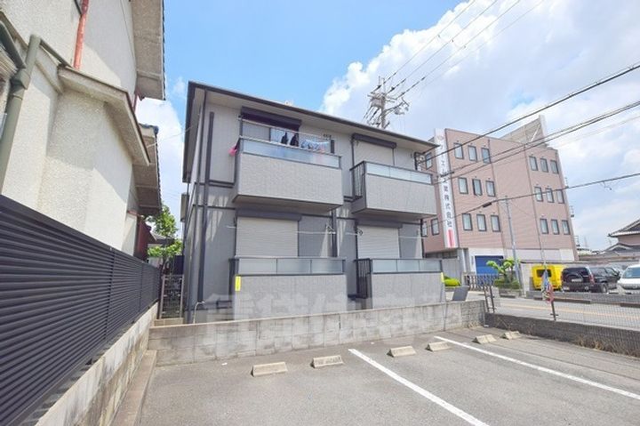 メゾンクレールS B棟の外観