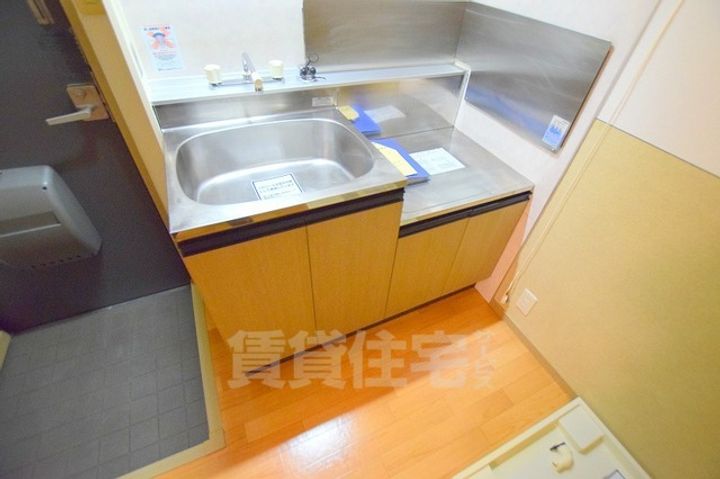 メゾンクレールS B棟のキッチン