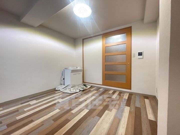 ブレスコート新金岡1号館の居間