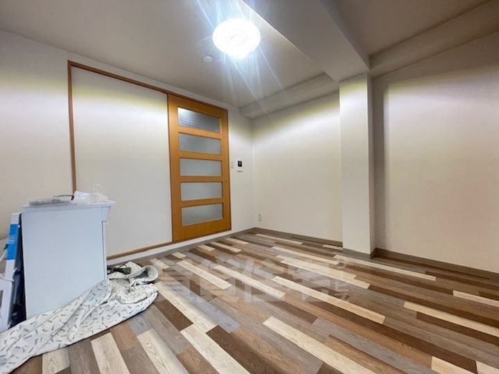 ブレスコート新金岡1号館の居間