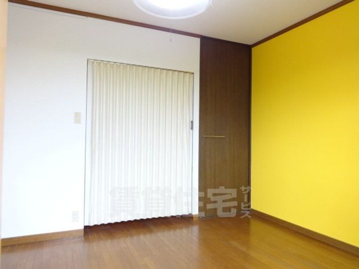 パインハイツ香ヶ丘の居間