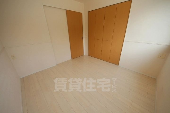 グリーンヒル宝の寝室