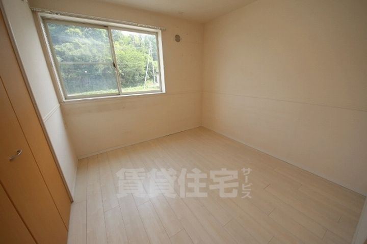 グリーンヒル宝の寝室