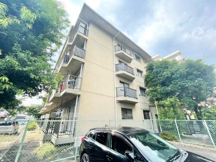 大阪府茨木市玉櫛2丁目の賃貸マンションの外観