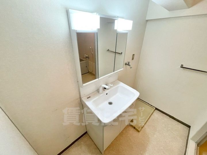 大阪府茨木市玉櫛2丁目の賃貸マンションの内装