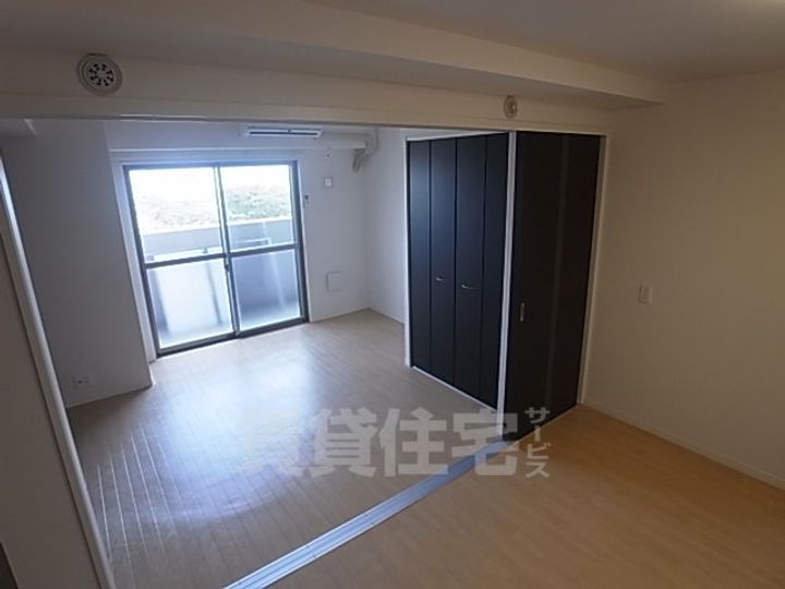 マウントック・フェイムの居間