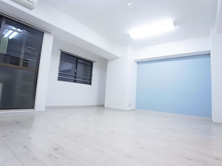 ネオアージュ神戸元町の居間