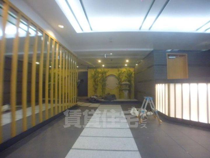 エステムプラザ京都三条大橋の玄関