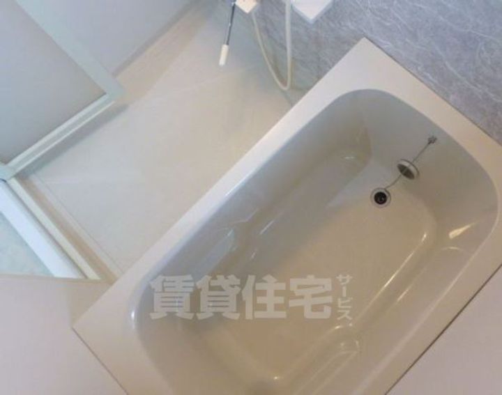 ライヒ レーベンの風呂