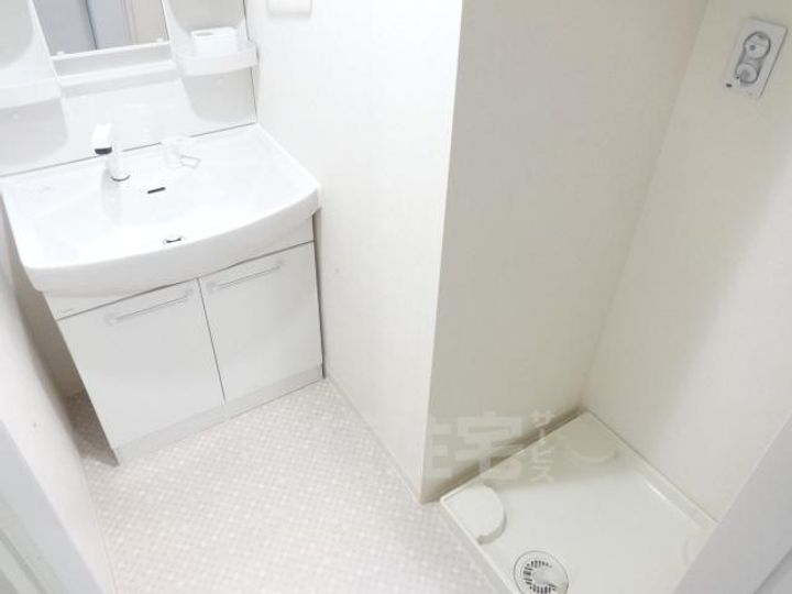 大阪府大阪市住吉区山之内3丁目の賃貸マンションの内装