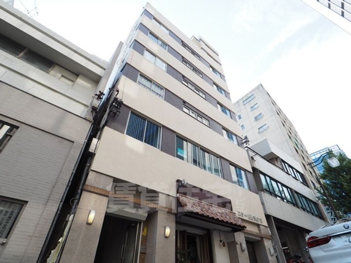 スタービルの外観