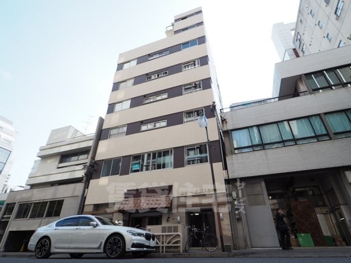 スタービルの外観