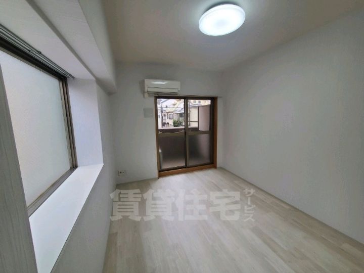 ディナスティ十三東205の内装