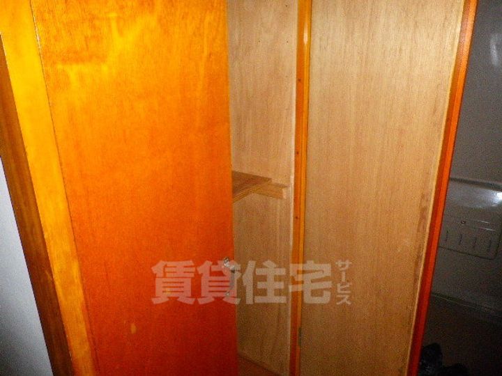 マルイチビルの玄関