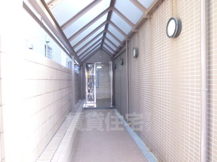 ハイツグロリア503の玄関