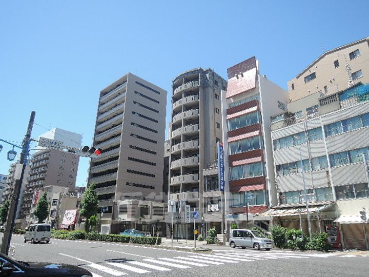 アビタシオン葵の周辺