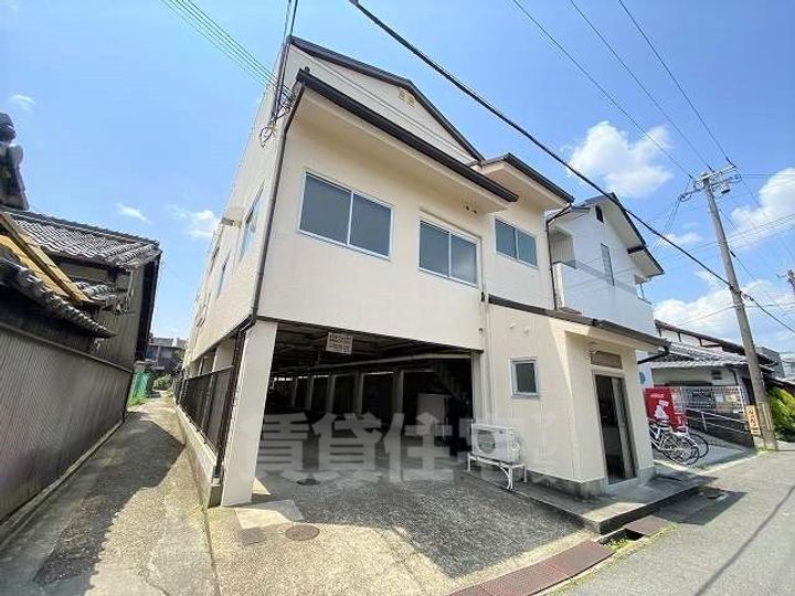 田村マンションの外観