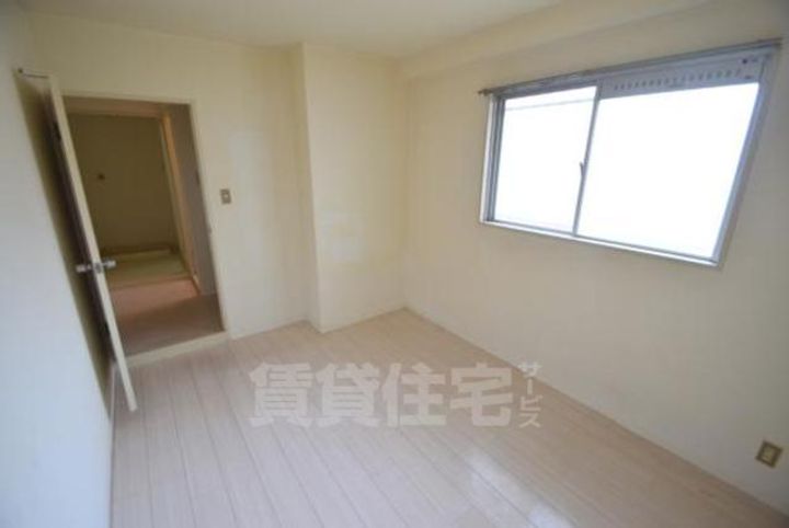 大阪府茨木市真砂1丁目の賃貸マンションの子供部屋